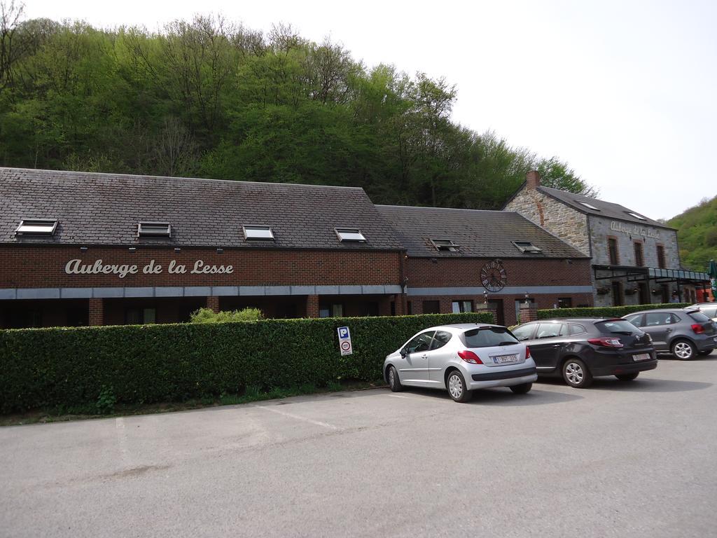 Auberge De La Lesse Celles  Exterior foto